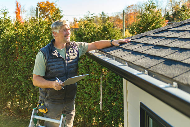 Professional Roofing technician working in Seneca, SC